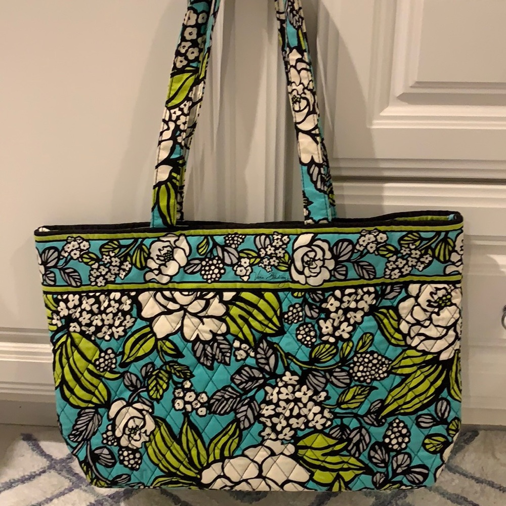 Vera Bradley tote bag